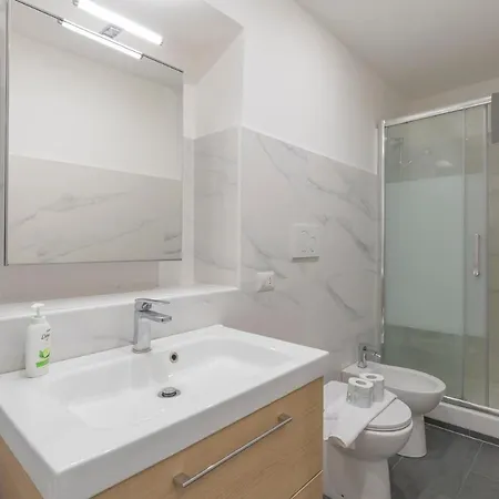 Renovated Near Loreto Padova 78 Mailand